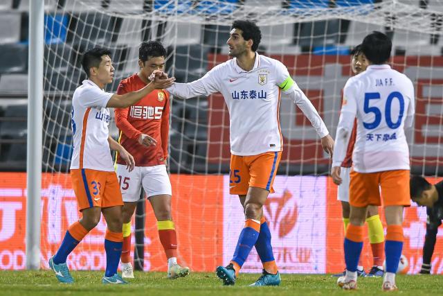 体育赛事-泰山“超度”广州队傲赴终极冲刺 双核爆发事出有因